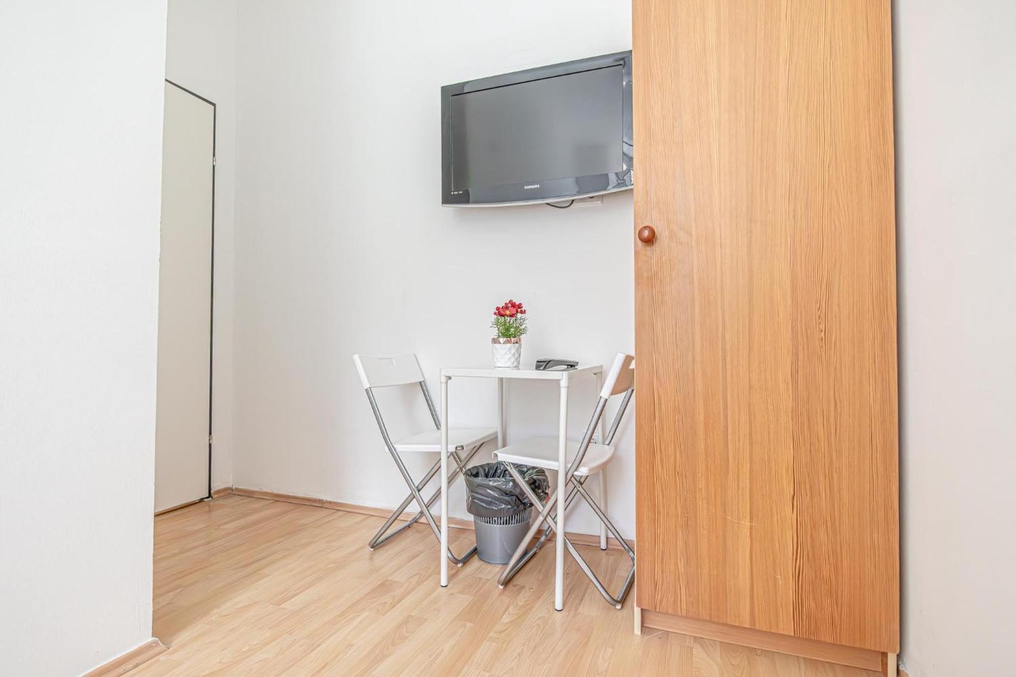 Loevly Shared 6br With Garden Near Danube & Millenium Apartment Wien